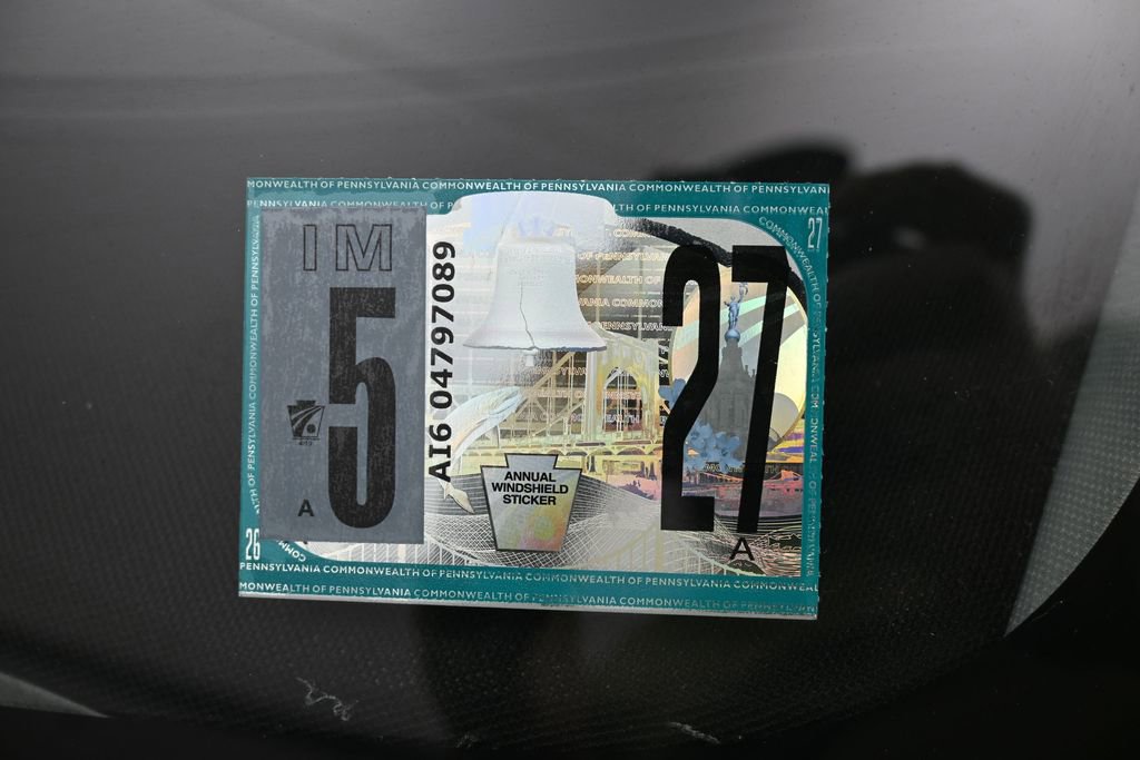 Used 2018 Tesla Model 3 Long Range image 10