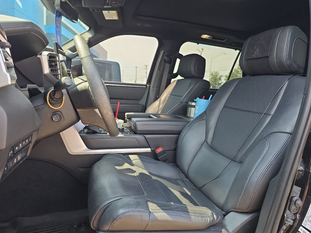 Used 2023 Toyota Sequoia Platinum AWD/4WD image 9