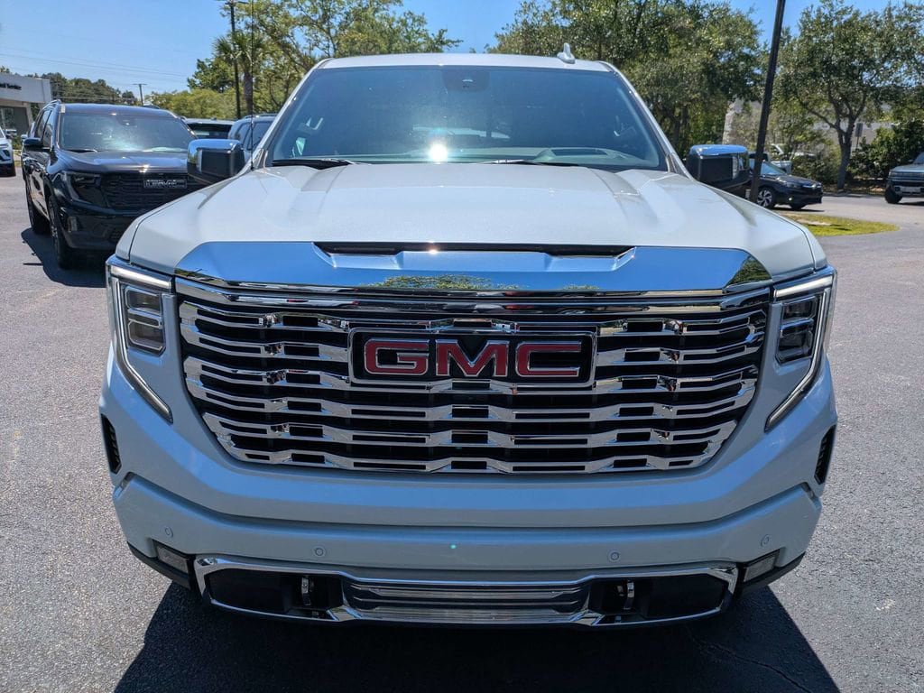 New 2026 GMC Sierra 1500 Denali w/ Denali Reserve Package AWD/4WD image 9