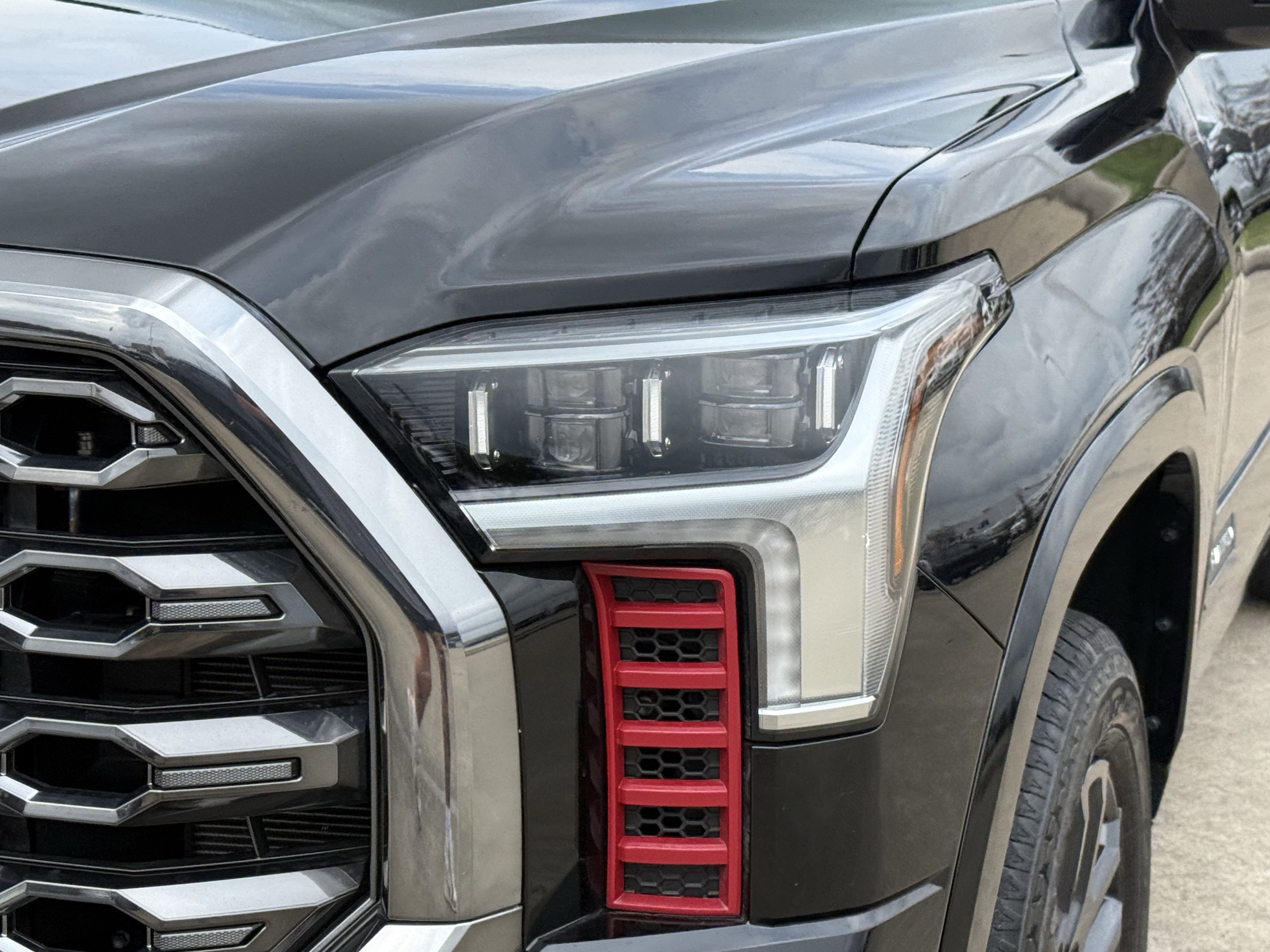 Used 2023 Toyota Tundra Platinum image 11