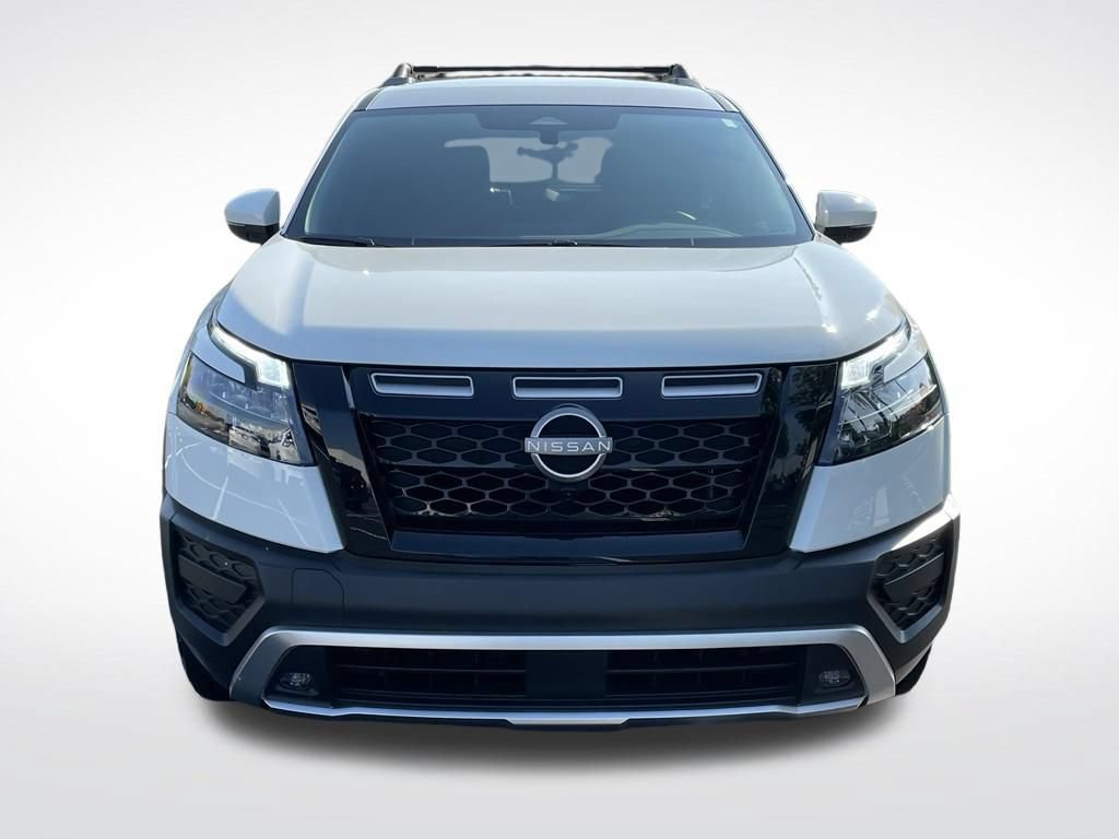 Used 2025 Nissan Pathfinder Rock Creek AWD/4WD image 9