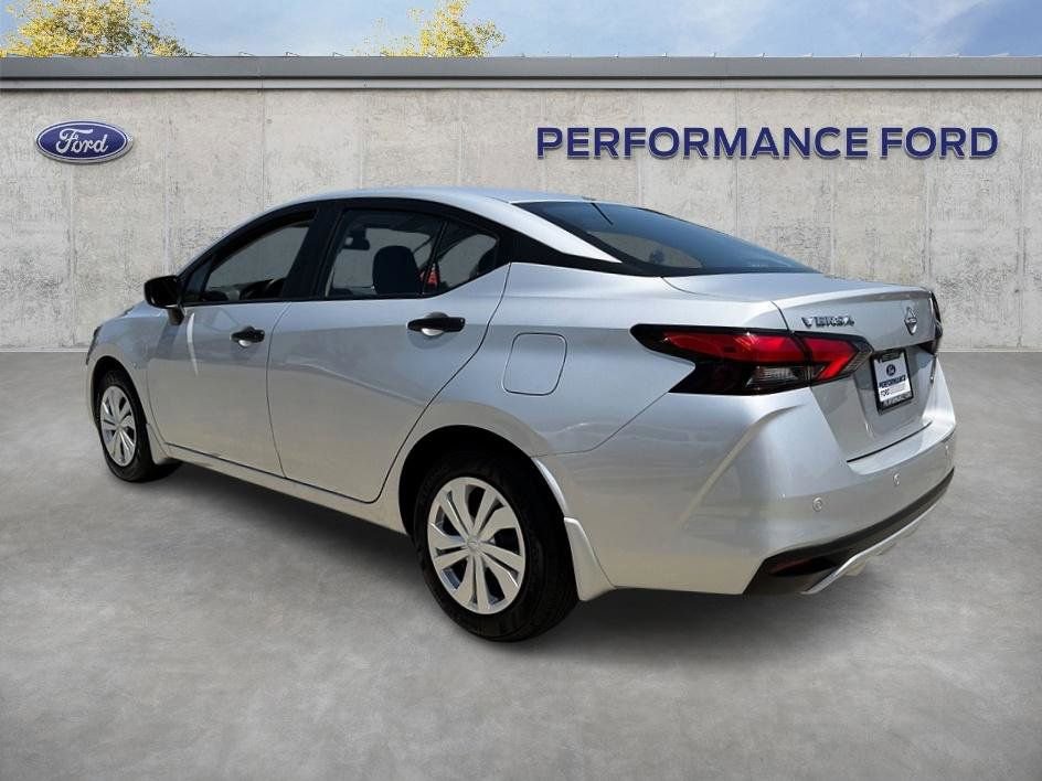 Used 2025 Nissan Versa S w/ Trunk Package FWD image 11