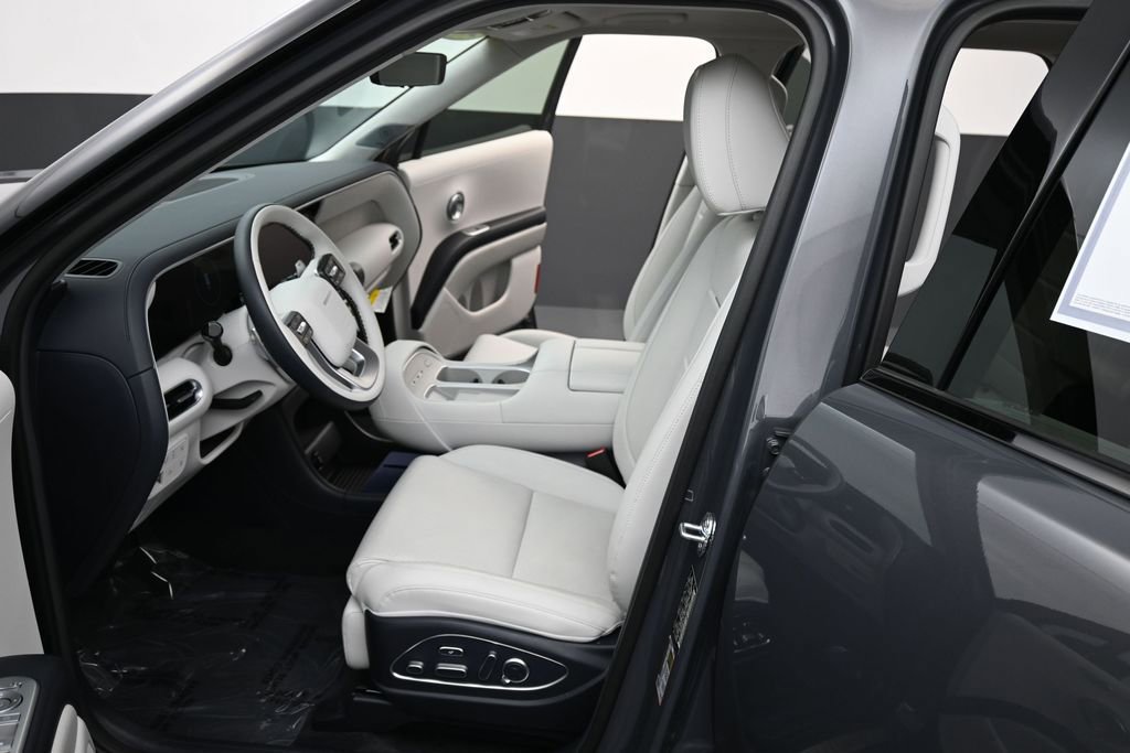 Used 2026 Hyundai Palisade Calligraphy AWD/4WD image 13