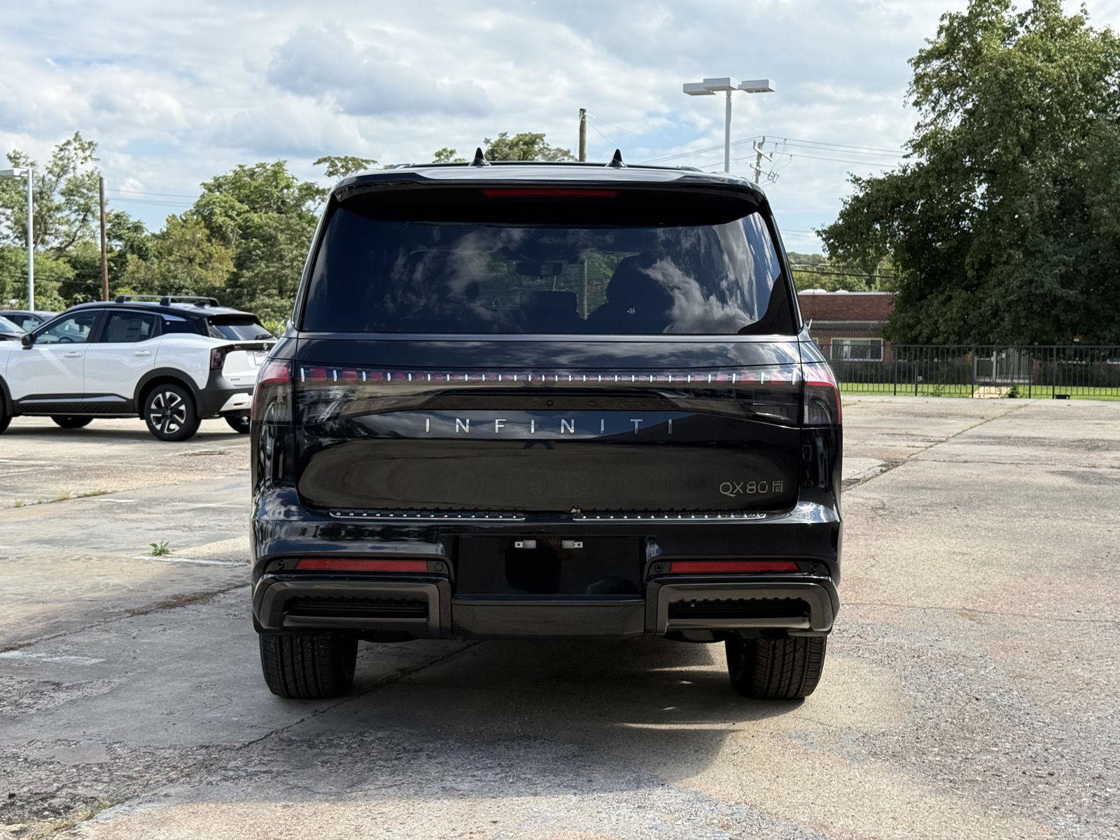 New 2027 INFINITI QX80 Autograph AWD/4WD image 5
