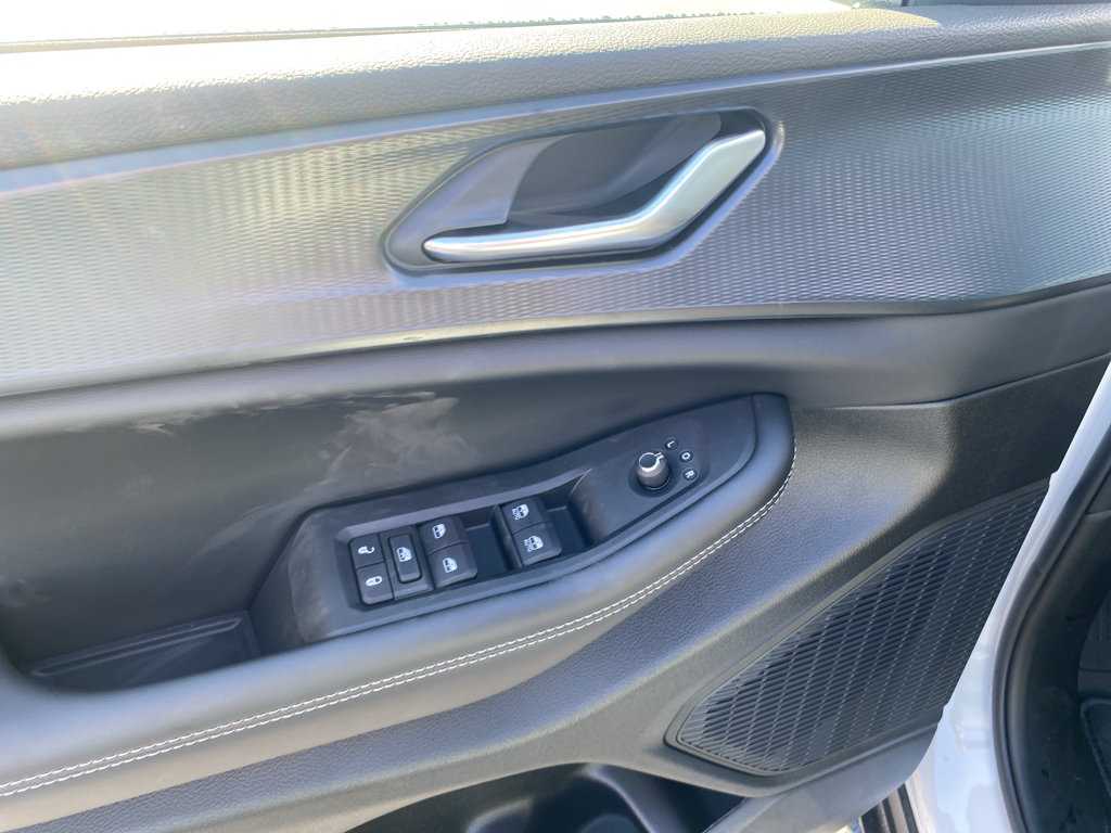 New 2027 Jeep Grand Cherokee Laredo X AWD/4WD image 17