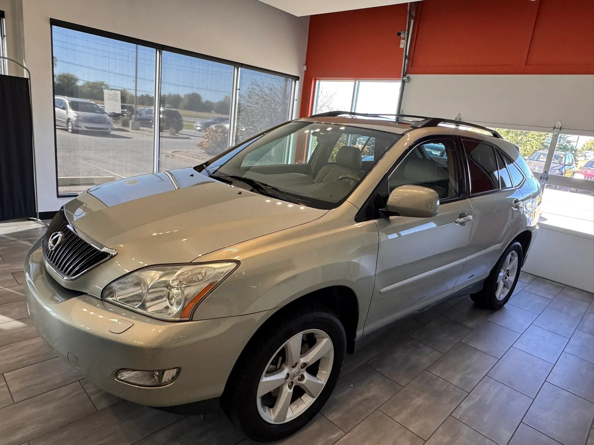Used 2004 Lexus RX 330 w/ Premium Plus Pkg FWD image 11