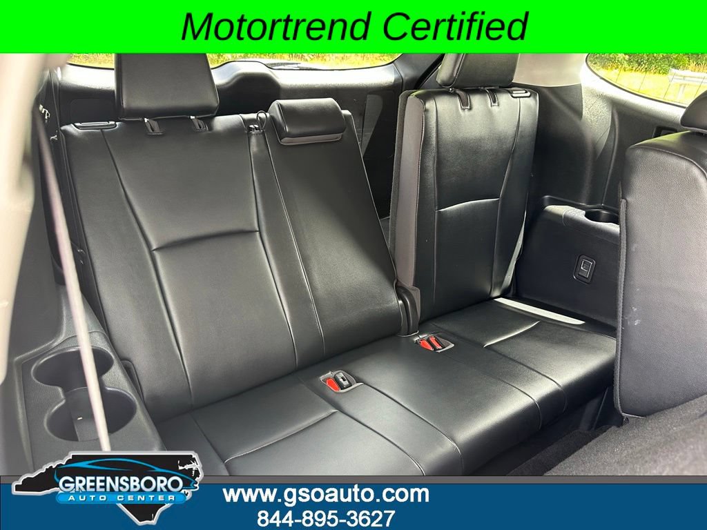 Used 2020 Toyota Highlander XLE AWD/4WD image 21
