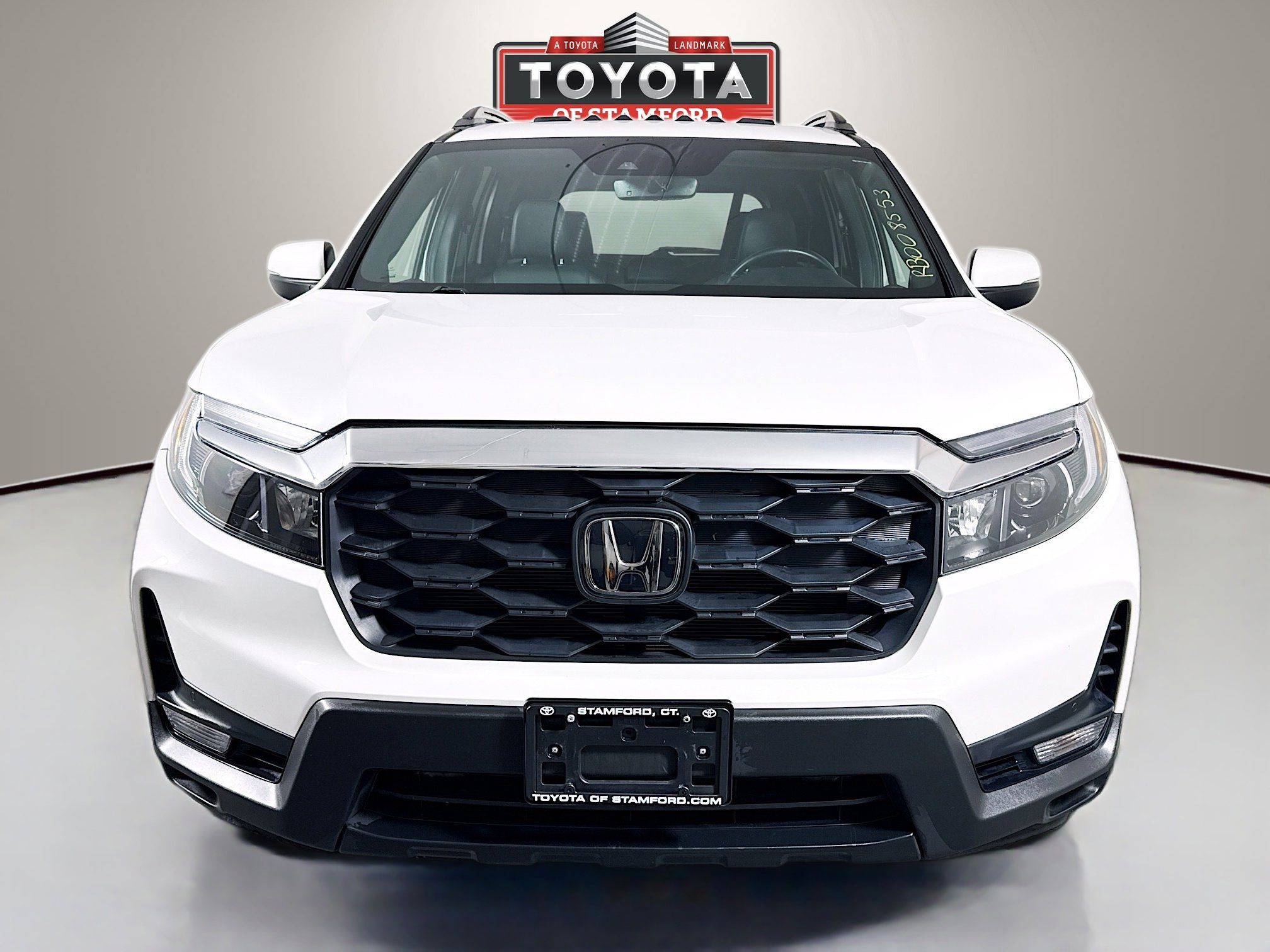 Used 2024 Honda Passport EX-L image 2