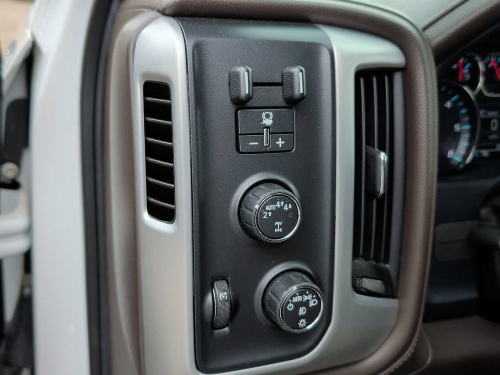 Used 2018 GMC Sierra 1500 SLT AWD/4WD image 14