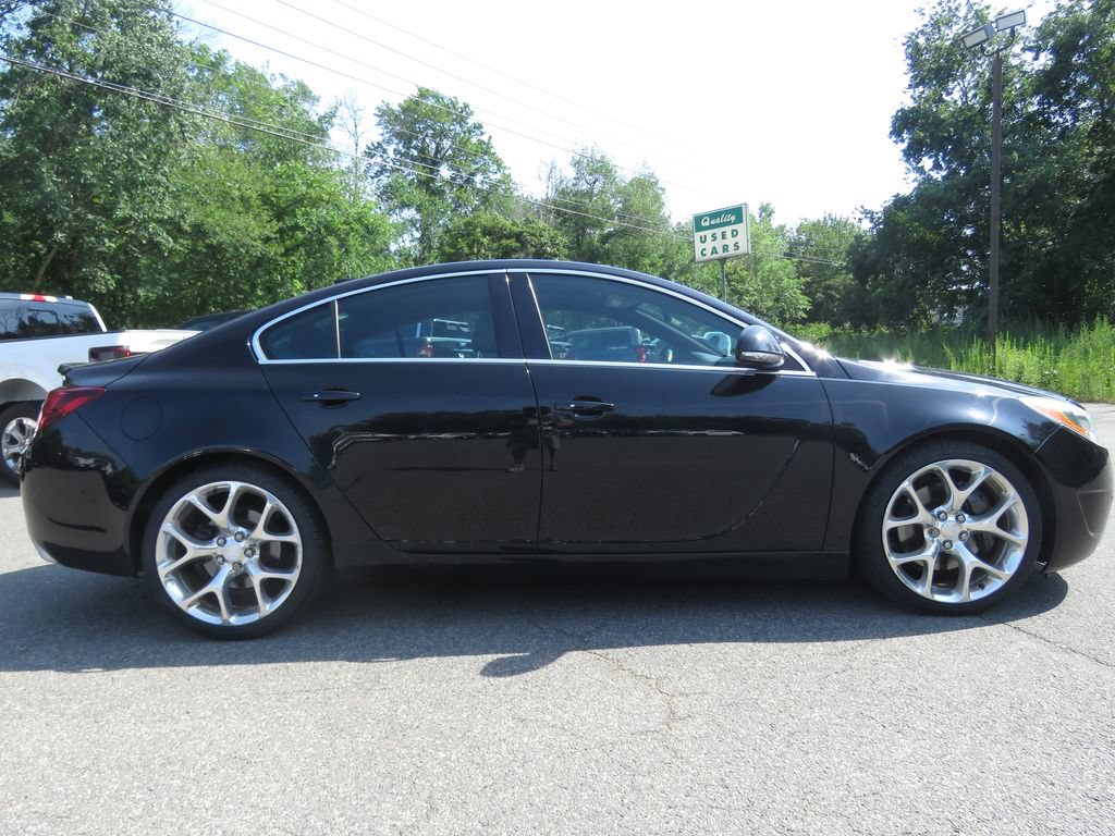 Used 2017 Buick Regal GS w/ Driver Confidence Package #2 AWD/4WD image 4