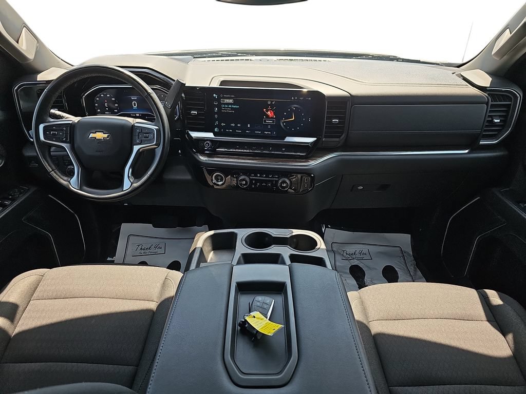 Used 2023 Chevrolet Silverado 1500 LT AWD/4WD image 13