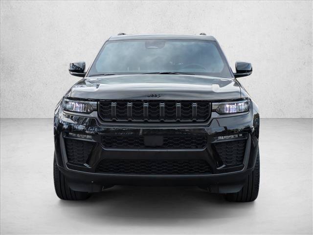 New 2026 Jeep Grand Cherokee Limited w/ Luxury Tech Group II RWD image 6
