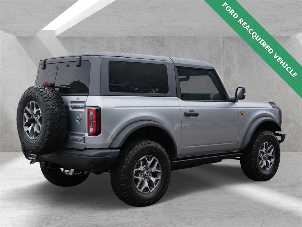 Used 2024 Ford Bronco Badlands image 3