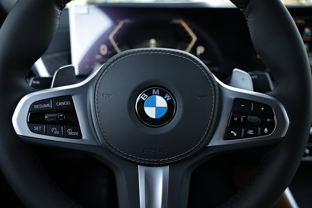 New 2026 BMW X6 xDrive40i w/ Climate Comfort Package image 32