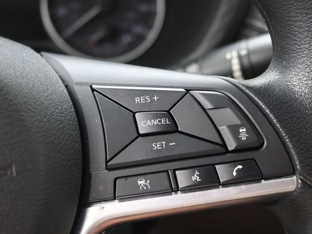 Used 2025 Nissan Sentra SV FWD image 16