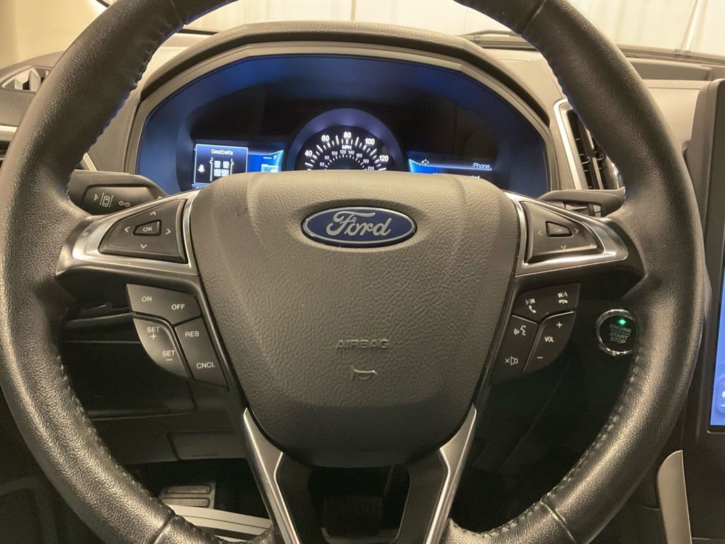 Used 2024 Ford Edge SEL image 5