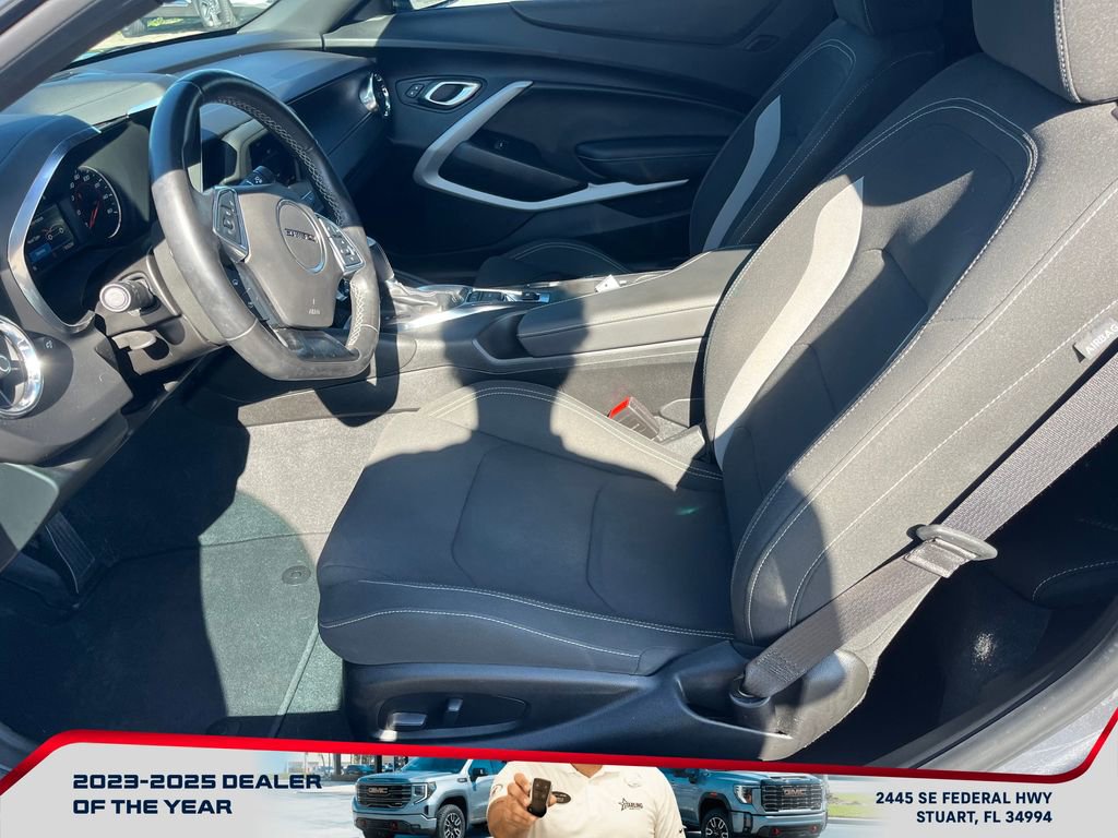 Used 2022 Chevrolet Camaro LT w/ RS Package image 9