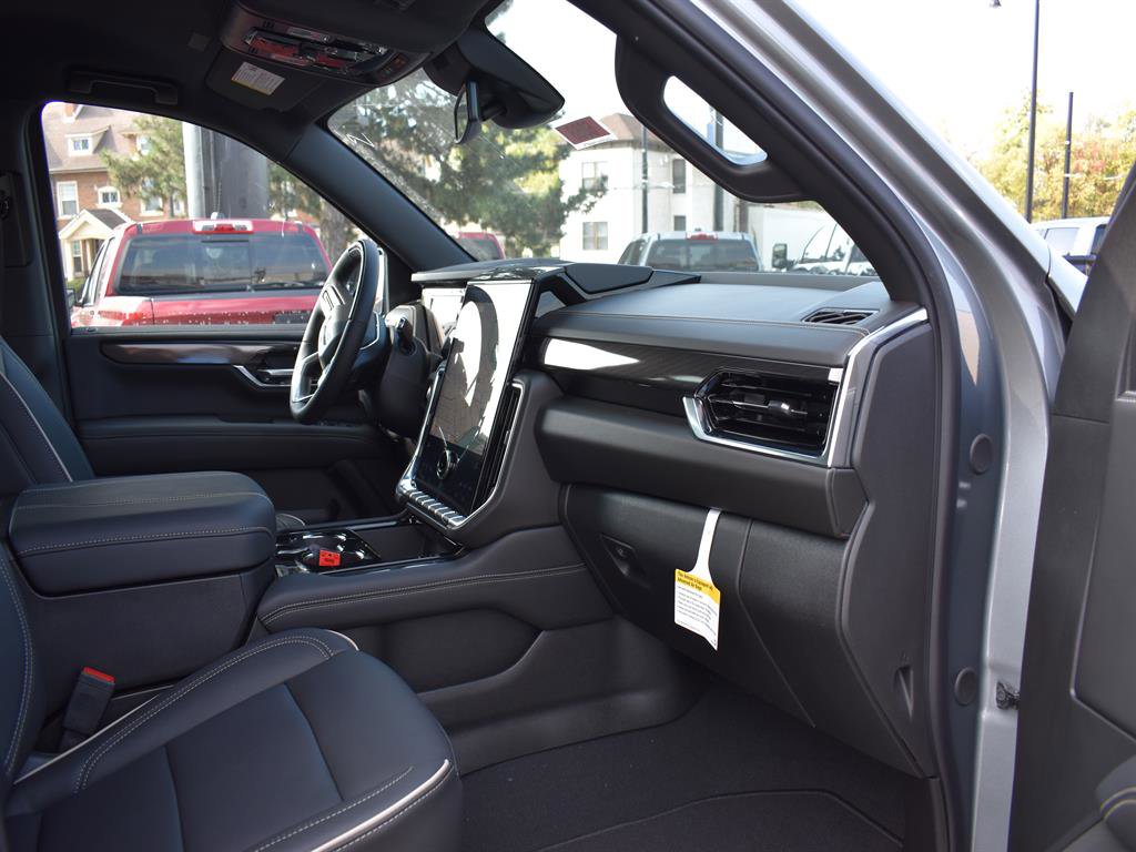 New 2026 GMC Yukon XL Elevation image 5