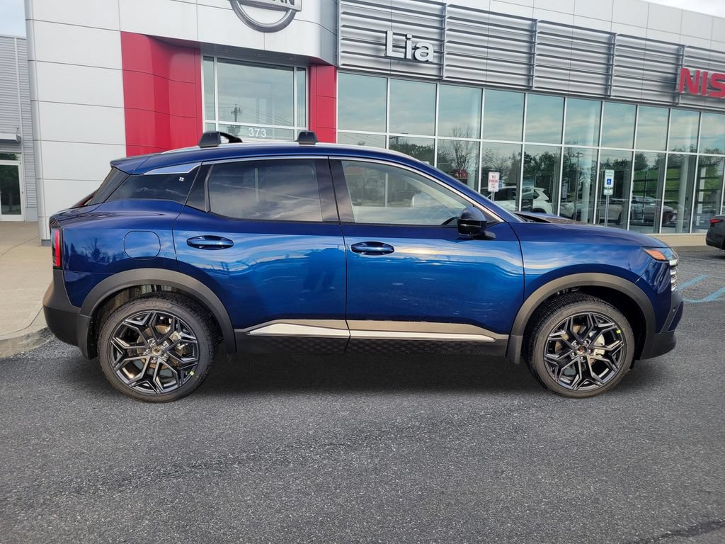 New 2026 Nissan Kicks SR w/ Cold Weather Package AWD/4WD image 2