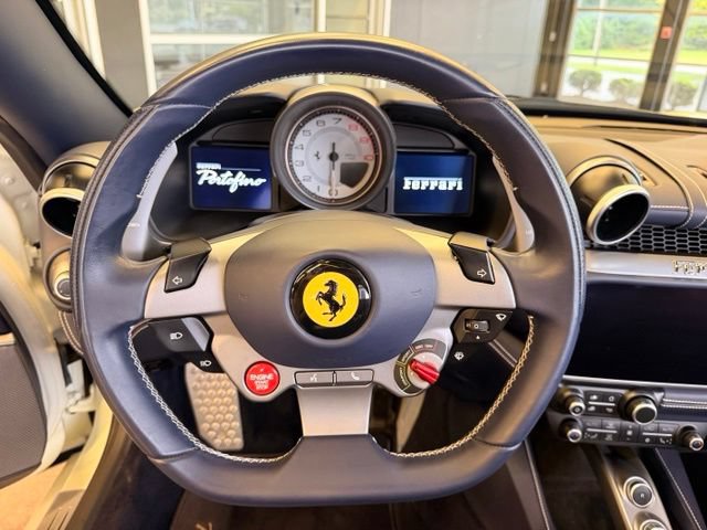 Used 2019 Ferrari Portofino RWD image 22