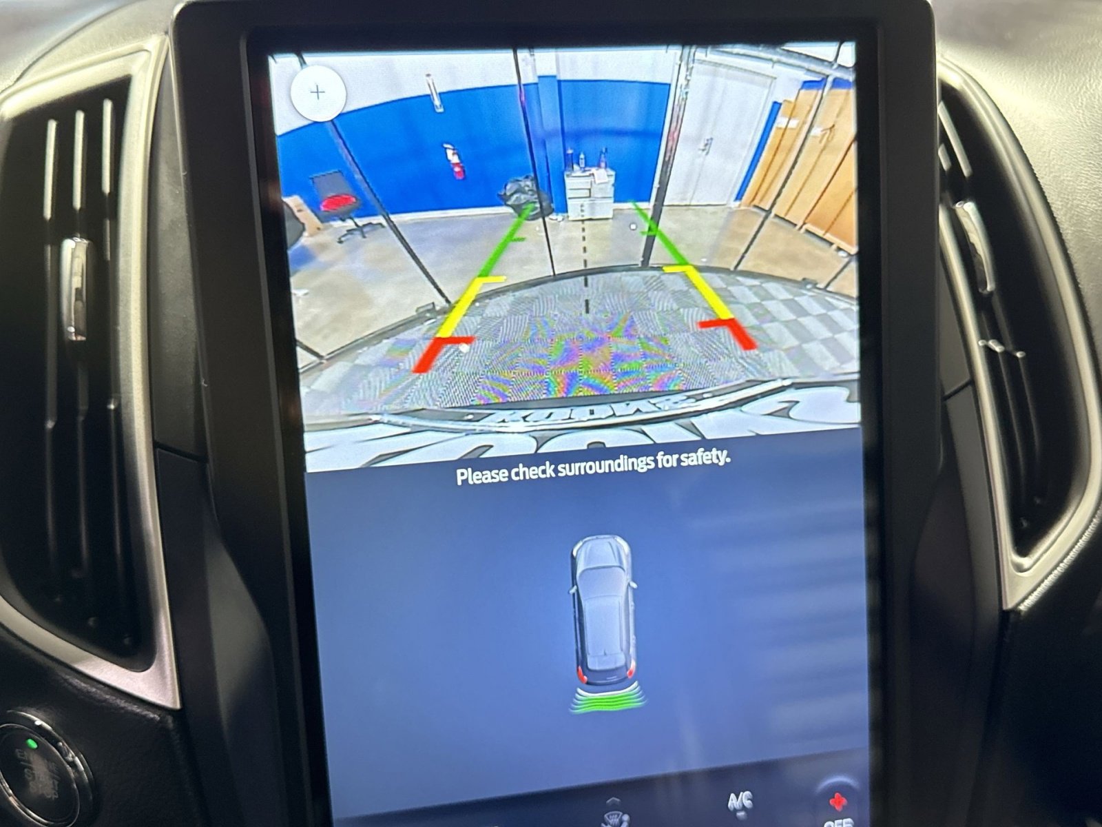 Used 2023 Ford Edge SEL image 33