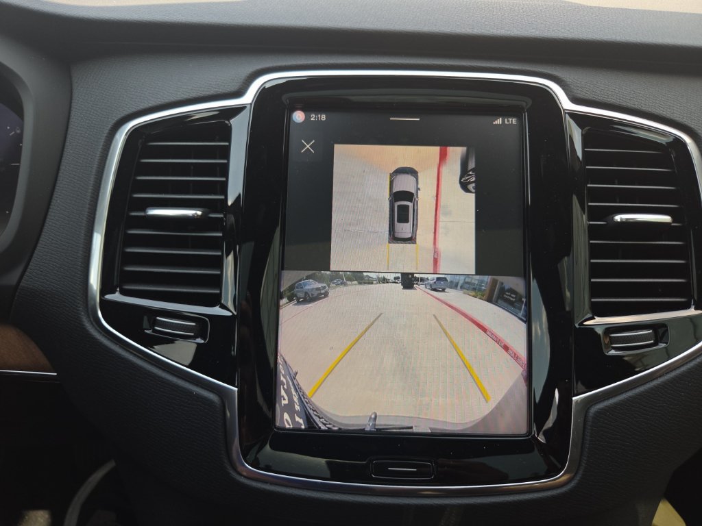 Used 2025 Volvo XC90 T8 Plus AWD/4WD image 16
