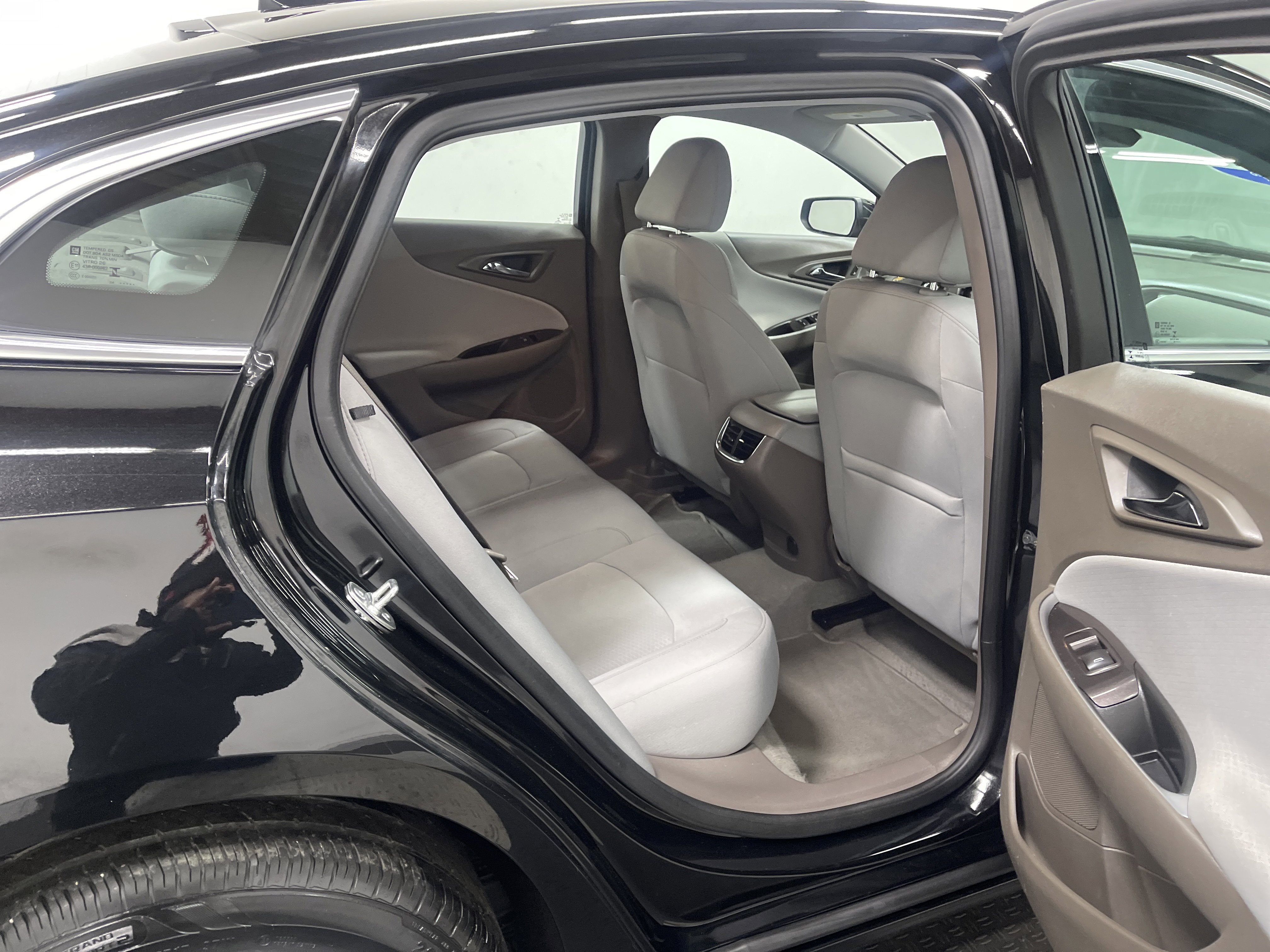 Used 2025 Chevrolet Malibu LT image 19