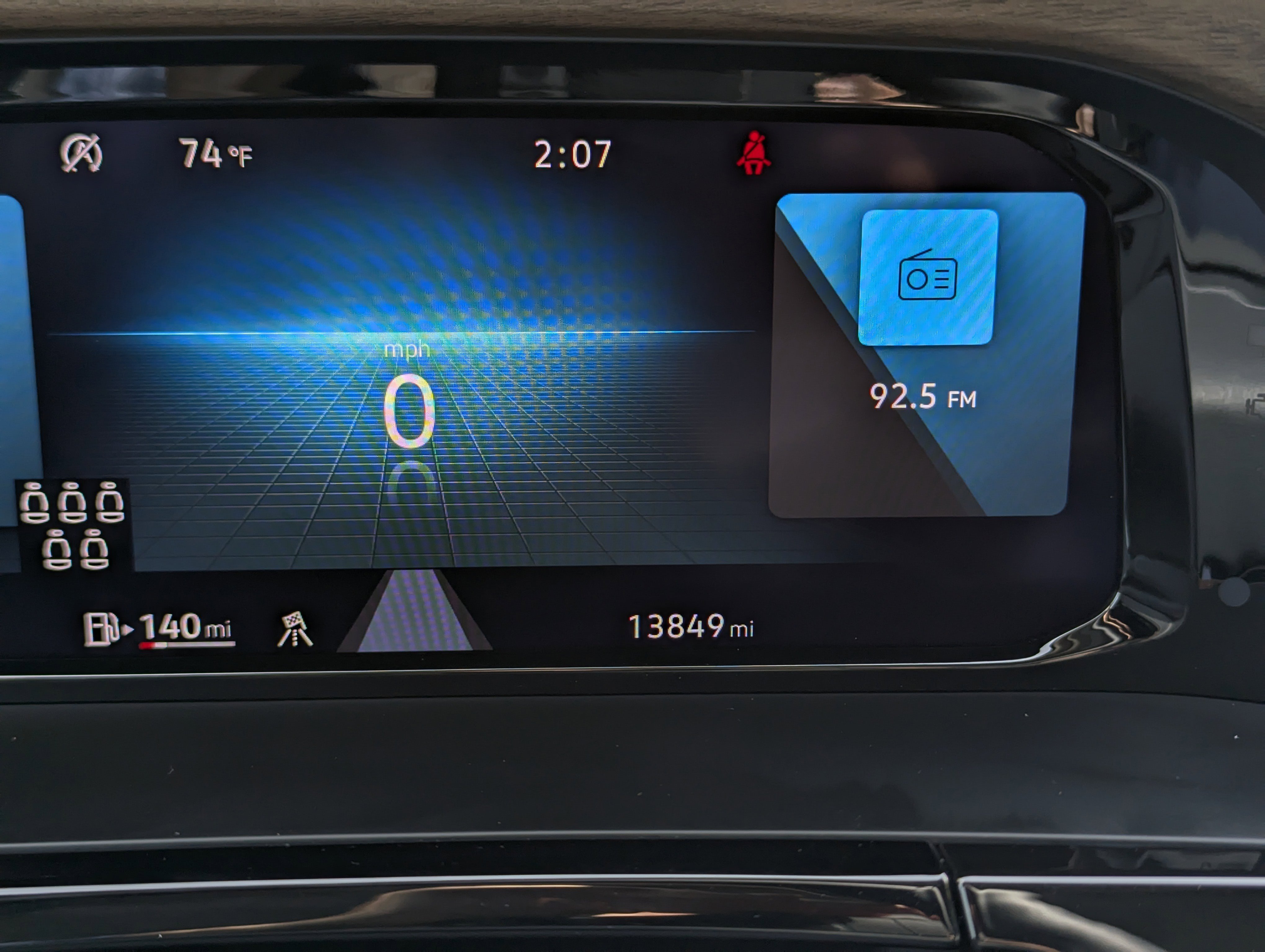 Used 2025 Volkswagen Atlas SE image 14