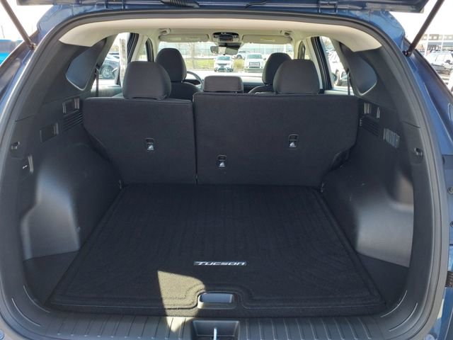 Certified 2025 Hyundai Tucson SE image 12