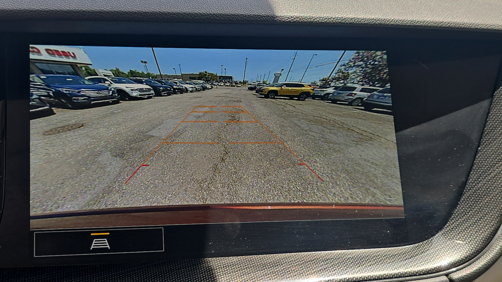 Used 2022 Buick Envision Preferred FWD image 19
