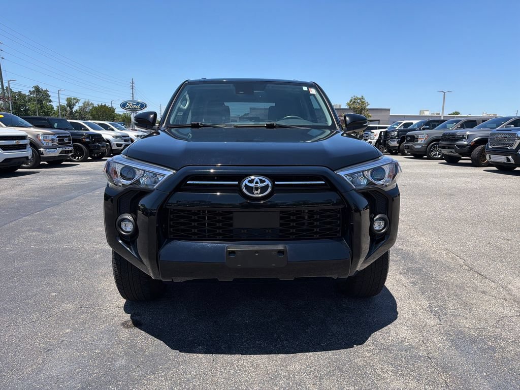 Used 2021 Toyota 4Runner SR5 Premium w/ Moonroof Package AWD/4WD image 6