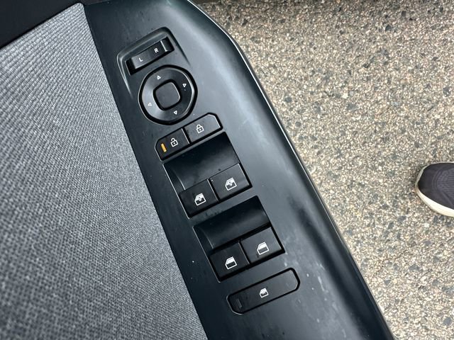 Used 2025 Kia K4 EX image 30