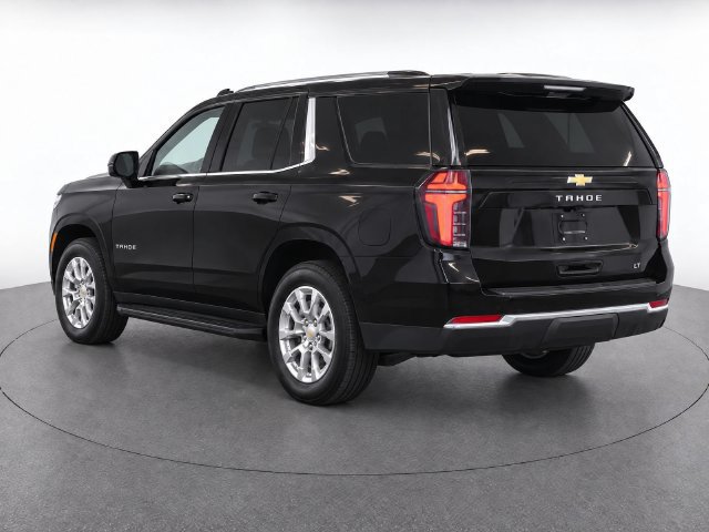 Used 2024 GMC Yukon SLT AWD/4WD image 7