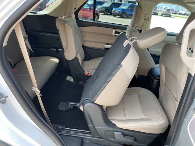 Used 2023 Ford Explorer XLT image 57