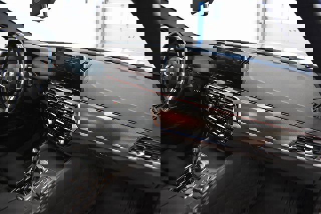 Used 2022 BMW 540i xDrive w/ M Sport Package image 20