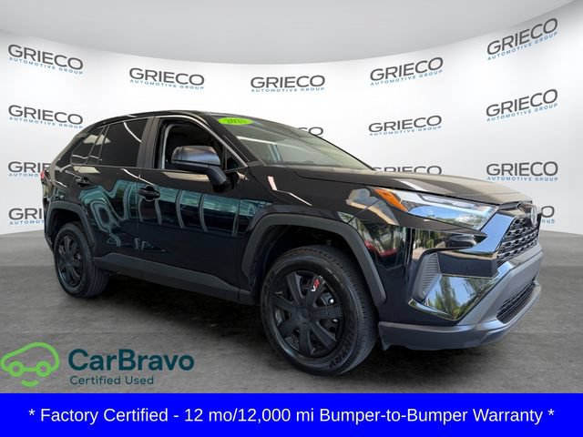 Used 2025 Toyota RAV4 LE FWD video 1