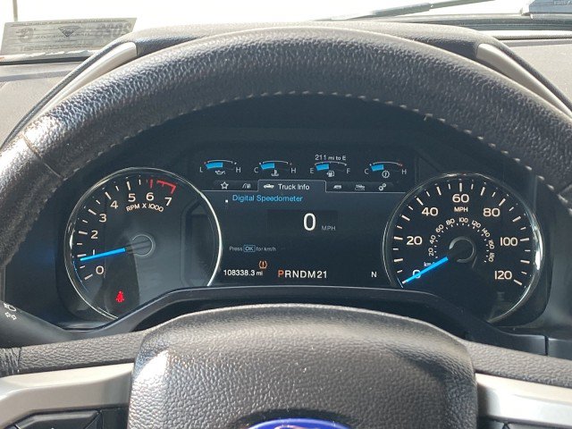 Used 2015 Ford F150 Lariat w/ Equipment Group 502A Luxury AWD/4WD image 15