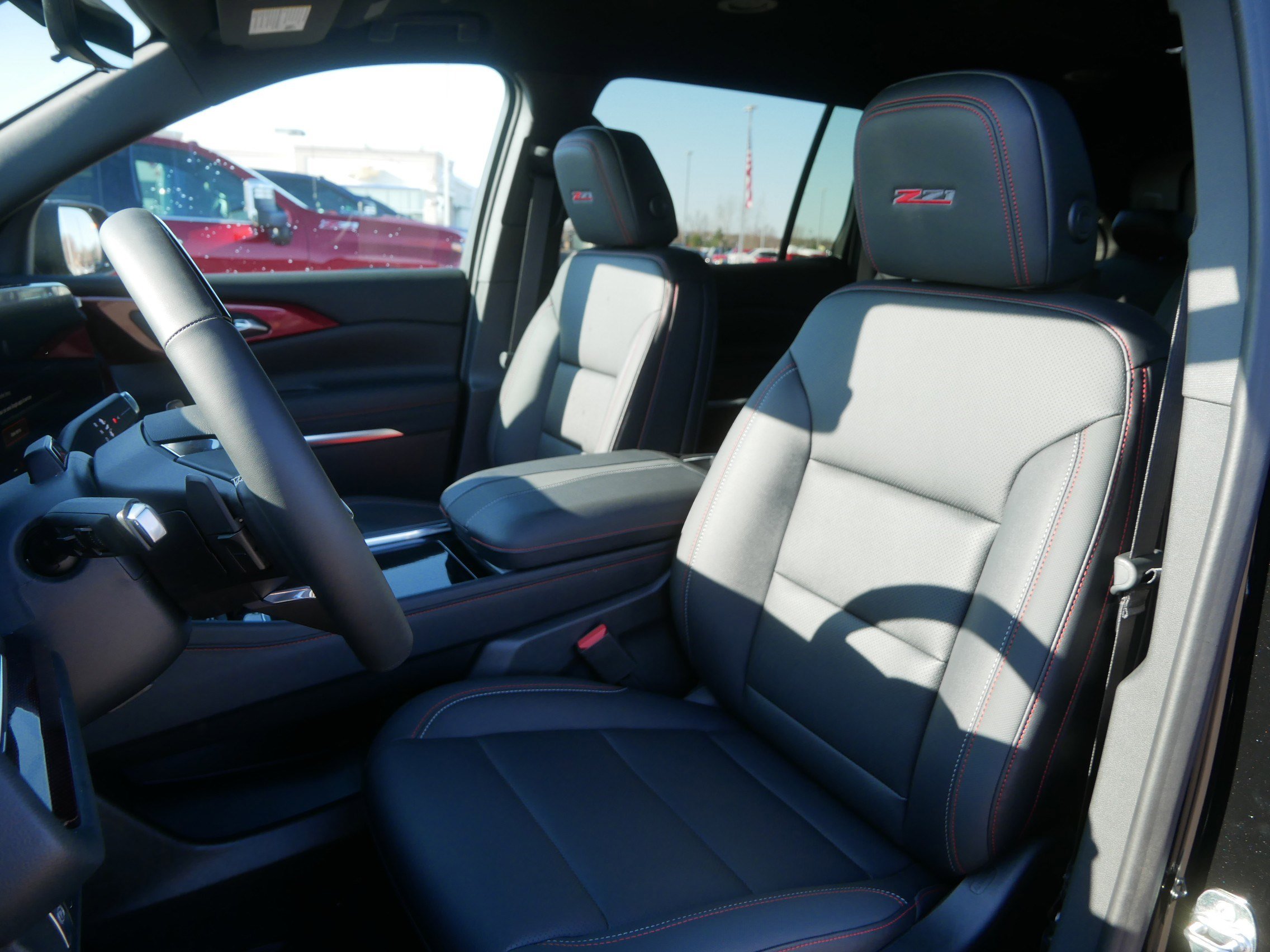 New 2026 Chevrolet Traverse Z71 w/ Enhanced Driving Package image 5