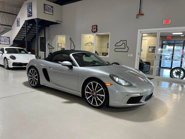 Used 2017 Porsche 718 Boxster S image 36
