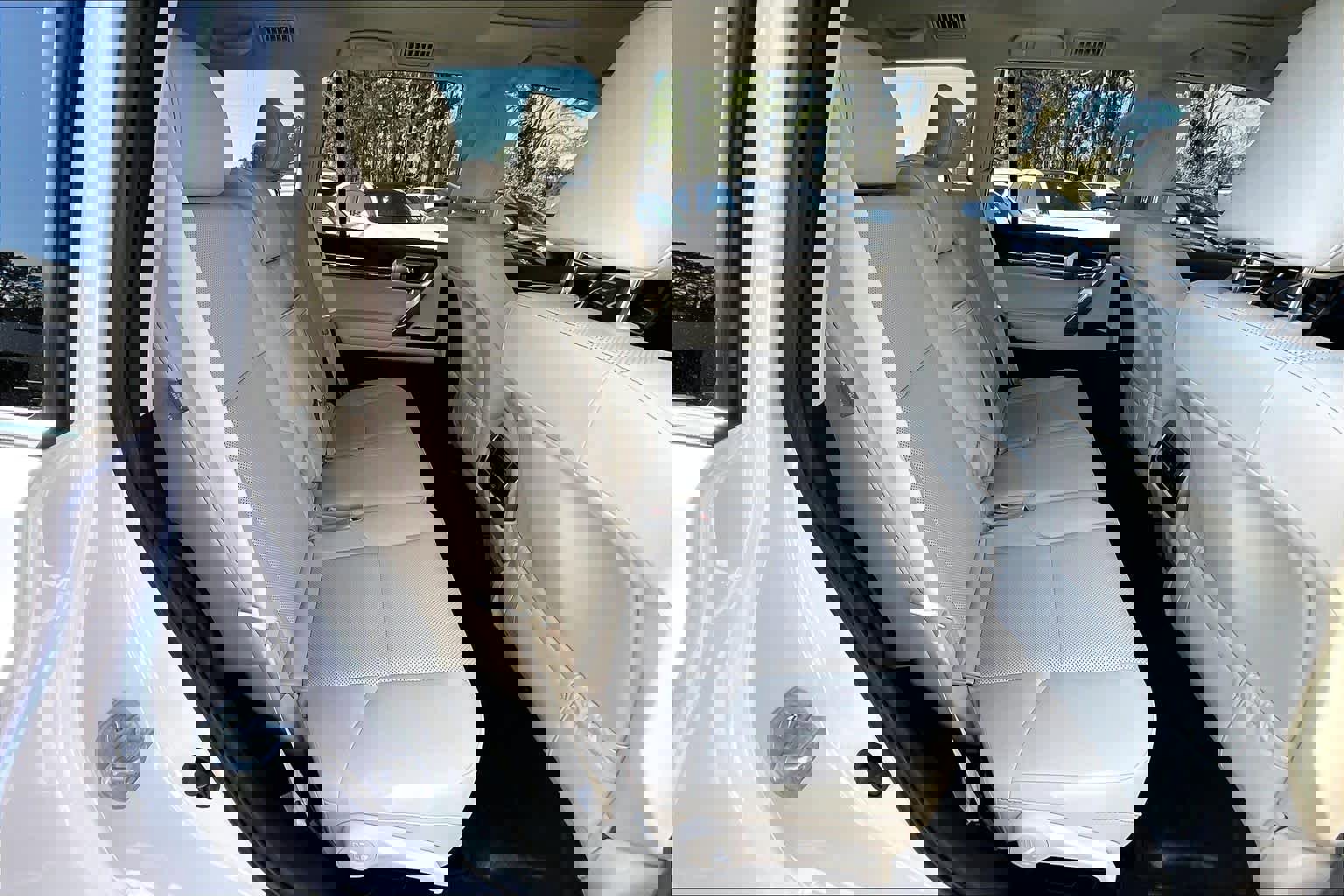 Used 2021 Lexus GX 460 Premium w/ Premium Package image 18