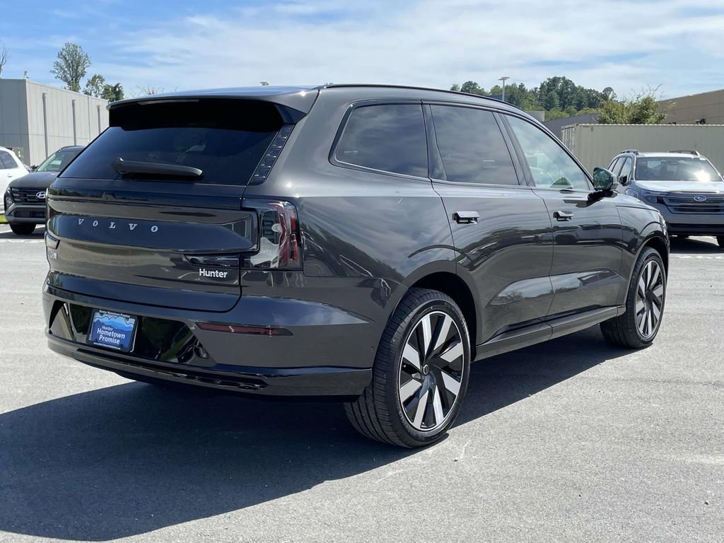 New 2025 Volvo EX90 Plus w/ Protection Package Premier image 25