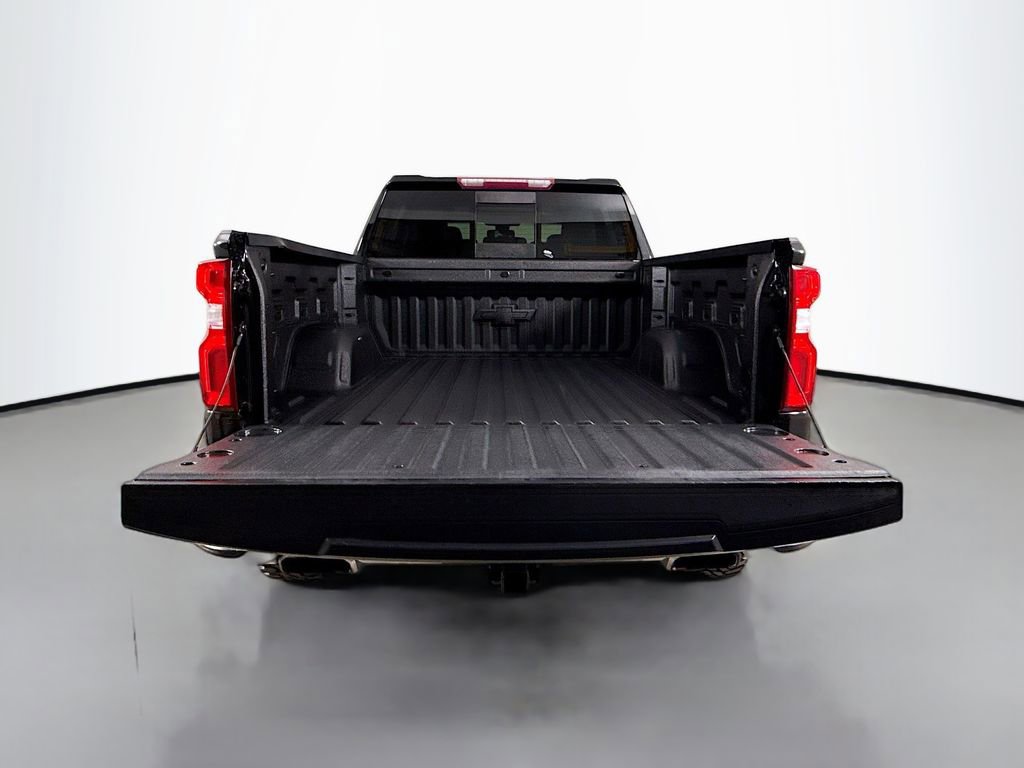 Used 2019 Chevrolet Silverado 1500 LTZ w/ LTZ Premium Package AWD/4WD image 30