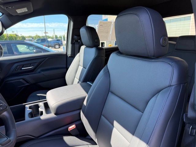Certified 2024 Chevrolet Silverado EV W/T AWD/4WD image 18