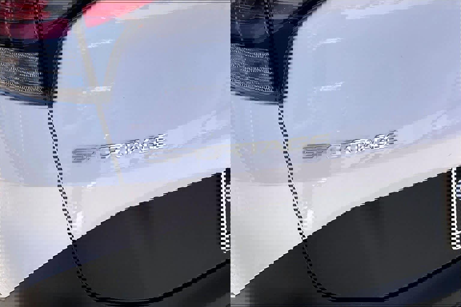 Used 2023 Kia Sportage EX image 31