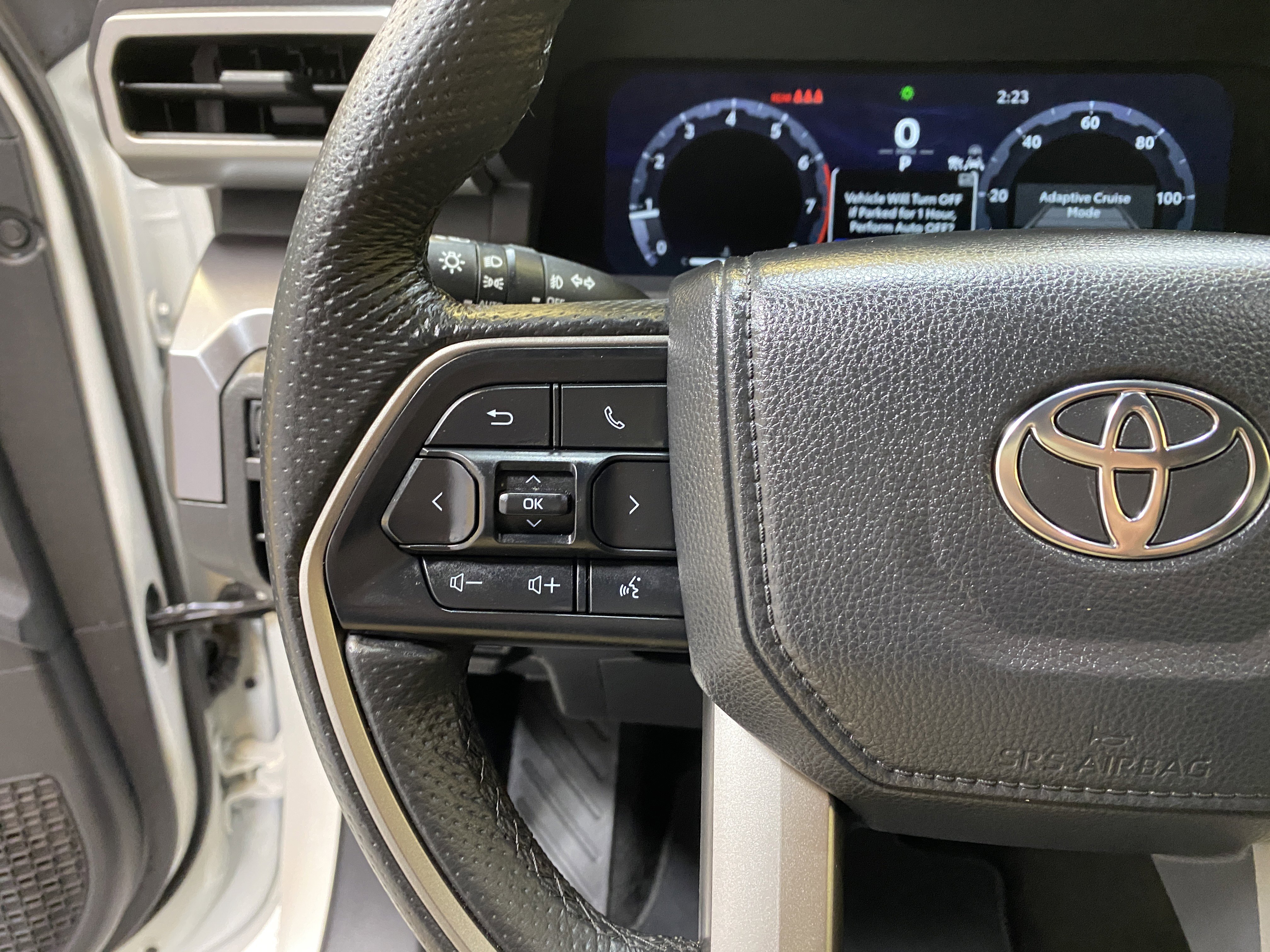 Used 2025 Toyota Tacoma TRD Off-Road image 33