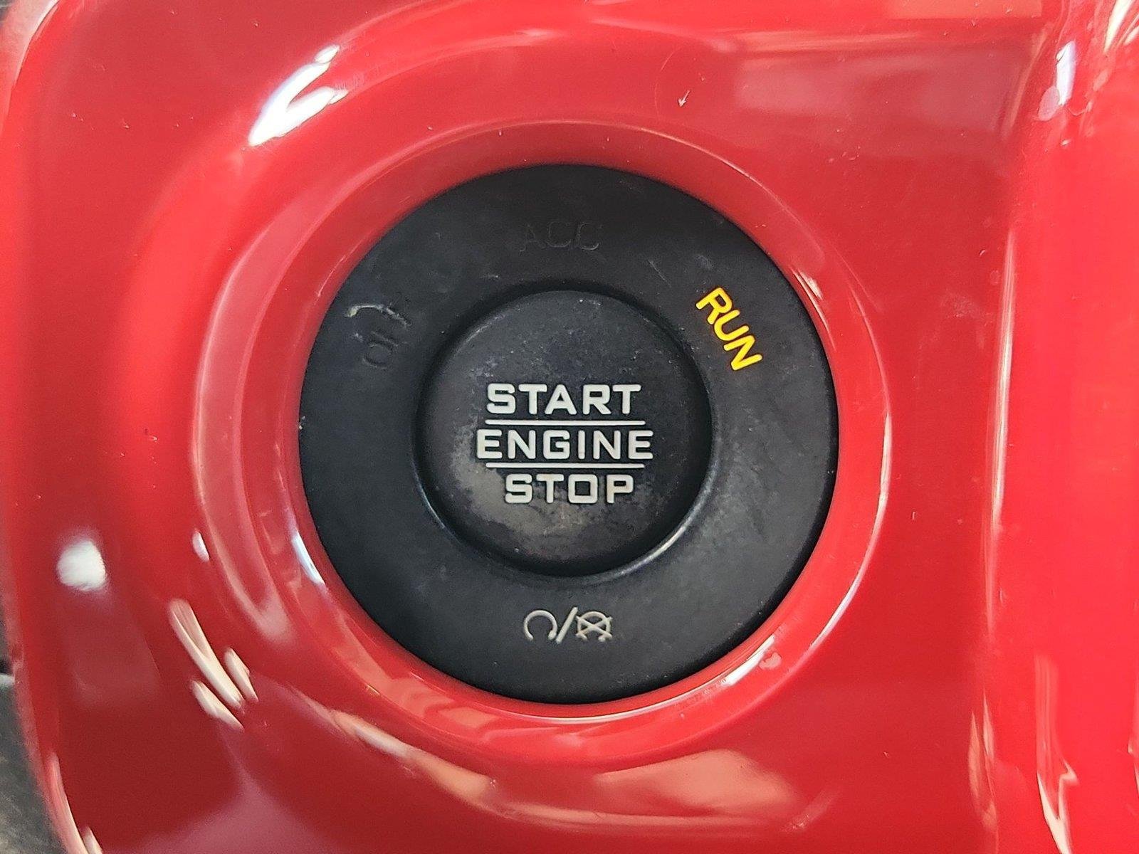 Used 2019 Jeep Wrangler Unlimited Sahara AWD/4WD image 17