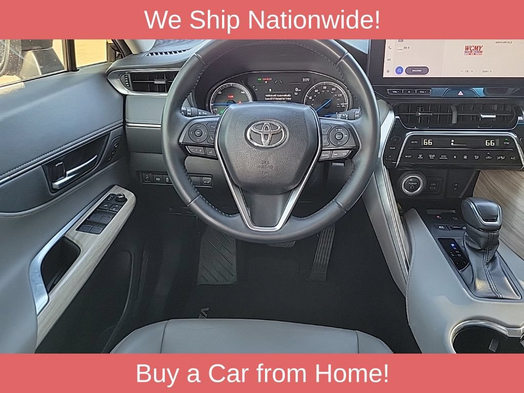 Used 2024 Toyota Venza XLE AWD/4WD image 12
