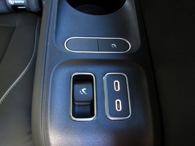 New 2026 Mercedes-Benz GLS 580 4MATIC image 18
