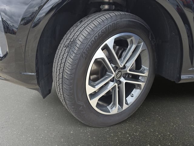 Used 2025 Audi Q5 Premium w/ Convenience Package AWD/4WD image 36