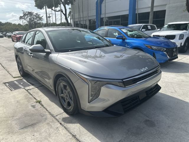 Used 2025 Kia K4 FWD image 38